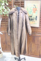 Vintage Full-Length Fur Coat - M/L - S18' X 46'L - Classic Elegance