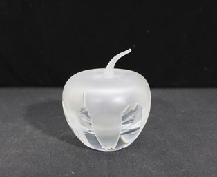 Art Glass Apple Paperweight  NYC Skyline Big Apple  Frosted & Clear  4 Tall