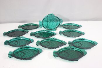 Vintage Green Glass Fish-Shaped Dinnerware Set  12 Pieces