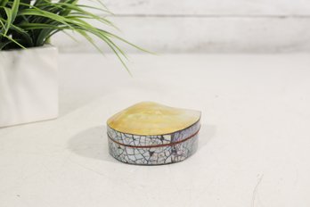 Vintage Shell-Shaped Trinket Jewelry Box With Mother Of Pearl Inlay & Red Velvet Interior – 4'