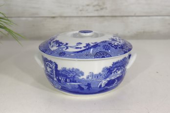 Spode Blue & White Italian Covered Bowl / Small Tureen  7 Round X 4.5H