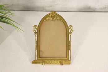 Antique Style Ornate Brass Tabletop Photo Frame  Victorian Gothic Arch  6.5H X 5W