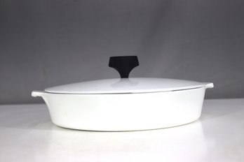 Vintage Corning Ware Buffet Server 10' Skillet  White With Lid