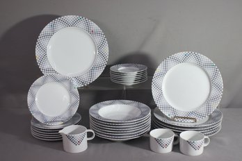 32pc  Sasaki -Matrix By Judith Racies