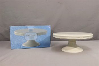 Martha Stewart Vintage -inspired Cake Stand