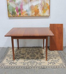 Lyndon Furniture Vermont Solid Wood Dining Table W/ 18 Leaf  Expandable 30 H X 48 W X 36 D (without Leaf)