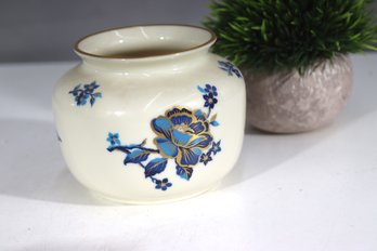 Vintage Lenox China Pagoda Vase  24K Gold Hand-Decorated Floral Design