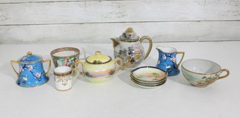 Group Lot Vintage Porcelain & China Tea Cups, Saucers & Teapots  Mixed Patterns