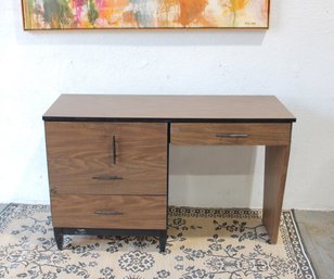 Mid-Century Modern Walnut Desk / Writing Desk With Drawer Storage  48'