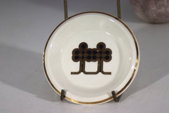 Royal Worcester Crown Ware Hotel Dish  Royal Garden Hotel, England