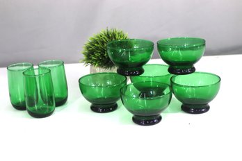 Vintage Emerald Green Glassware Set  Bowls & Tumblers With Black Bases