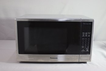Panasonic Microwave  . Like New