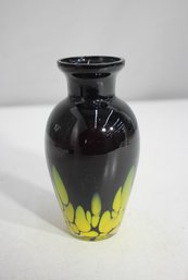 Striking 5.5' Hand-Blown Art Glass Vase  Black & Yellow Abstract Design