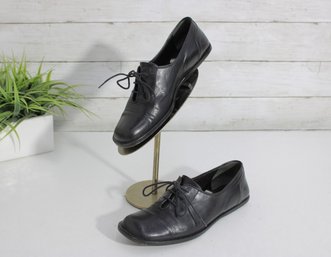 #102-John Fluevog Signature Black Leather Oxfords  Womens Lace-Up Shoes  Size 6.5