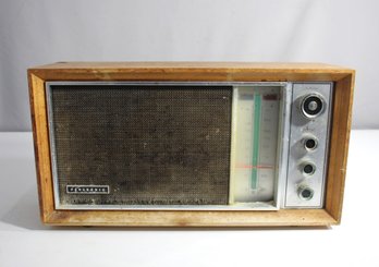 Vintage Panasonic Model RE-7259 AM/FM Radio - Needs Rewiring