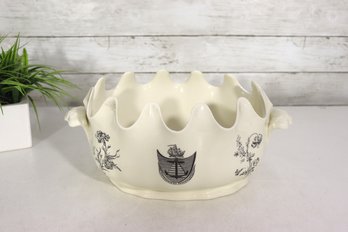 RARE Wedgwood Club Limited Edition Monteith Punch Bowl  U.S. Navy Crest  19331953  6'x11'x8.5'