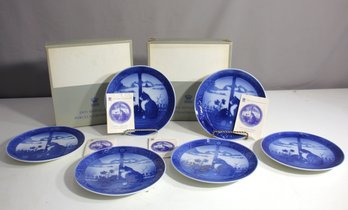Set Of 6 Royal Copenhagen Blue Christmas Plates - 'Christmas Rose And Cat' (1970) - 7' Round