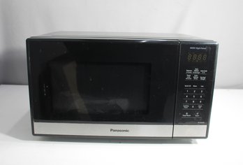 Panasonic Countertop Microwave Oven With Digital Display