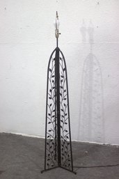 Metal Floor Lamp  Leaf Motif & Gothic-Inspired Design
