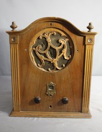 Antique Sparton Radio With Ornate Wooden Case (Untested)