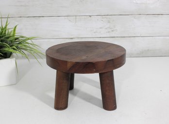 Solid Wood Round Stool / Risers Stand  Rustic Brown, 5' H X 7.5' Diameter