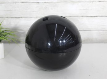 1953 Victor Bonomo Ice-A-Bowl Black Spherical Ice Bucket  Mid-Century Modern Design, 10'