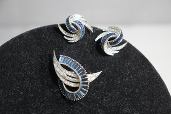 #21--Vintage 3-Piece Set: Elegant Blue And Clear Rhinestone Brooch And Matching Earrings