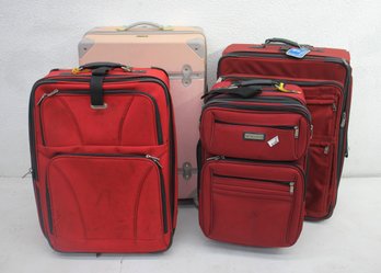 Group Lot Of Luggages   Kenneth Cole, LIVE, And DFX Studio