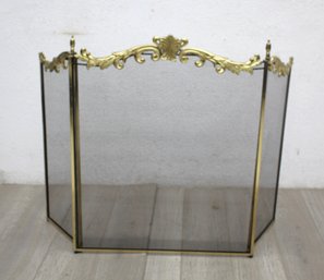Elegant Vintage Brass Fireplace Screen With Ornate Details - 31.5' Height