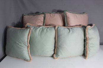 Set Of 6 Vintage Decorative Throw Pillows - 17' X 17' - Mint Green And Peach Tones