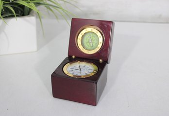 Discovery 2014 Wooden Desk Clock & Compass Box  Gold Tone Trim  Untested