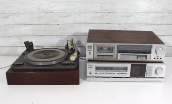 Vintage Hi-Fi Stereo Lot: Garrard Turntable  Hitachi Cassette Deck & AM/FM Tuner  Mixed Tested