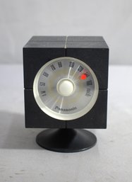 PANASONIC R-47 AM CUBE RETRO RADIO-Untested