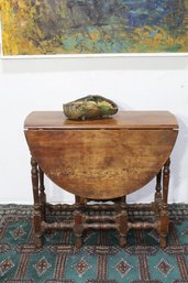 Antique Drop-Leaf Gateleg Table With Turned Legs