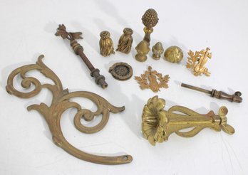 Lot Of Vintage Brass & Metal Decorative Hardware Parts  Architectural & Lighting Salvage