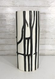 Pigeon & Poodle Biella White & Black Ceramic Umbrella Stand  25 Tall Modern Cylinder