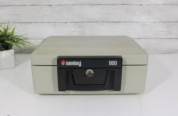 Sentry 1100 Fireproof Security Lock Box Safe W/ Key  14' X 10'