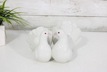 Pair Of Lladro Porcelain Dove Figurines White Doves Love Birds  5' Tall