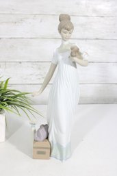 LLADRO-Traveling Companions Woman W/ Puppy Figurine  Glossy Porcelain  13'