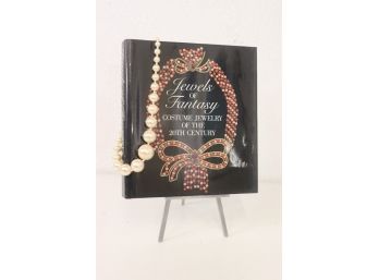 BOOK/Fashion - Jewels Of Fantasy Costume Jewelry Of 20th Century By Deanna Farneti Cera, 1991