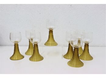 8 Amber And Clear Wide-bottom Wine Glasses