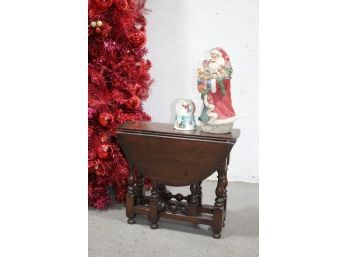 Vintage Oak Drop-Leaf Gateleg Round Accent Table