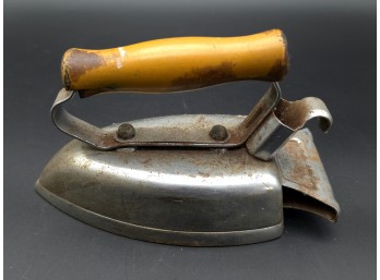 The Fitzgerald Mfg. Co Star Rite Sad Iron With Wood Handle, C. 1940s-1950s