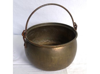 Antique Brass Pot / Cauldron With Iron Bail Handle, C. 1900-1940