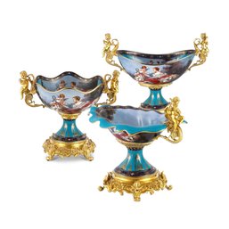 A Set Of Three Stunning Decorative Cherub Fruit Bowls