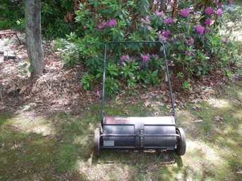 Sears/ Craftsman 26 Inch Leaf/Lawn Sweeper