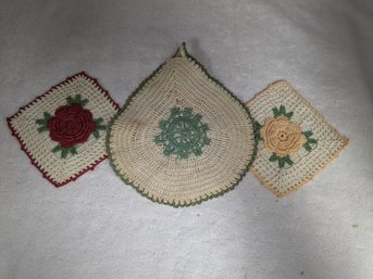 Lot Of 3 Pot Holders