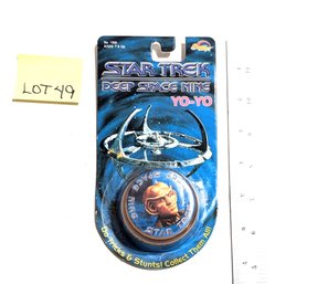 Lot 49 Star Trek Deep Space Nine Yo-Yo Frengi By Spectra Star - Sealed