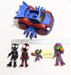 Lot 95 Ultimate Web Crawler, Green Goblin (2), Miles Morales, Black Panther - Spiderman & Friends