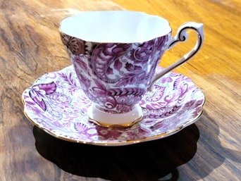 Beautiful And Striking All-over Paisley Chintz Pattern In Vivid Purple And Pink By Royal Standard Elegant!